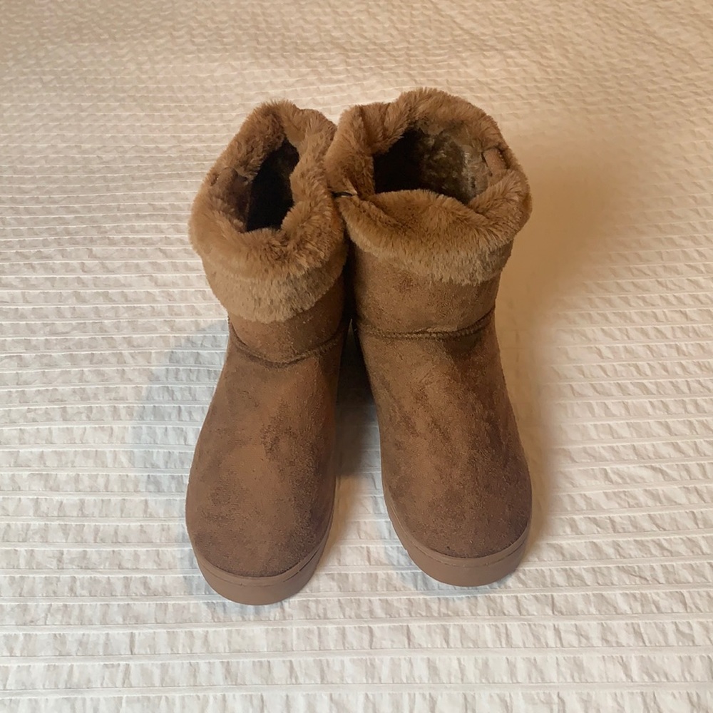 Chatz by chatties Cognac Booties size 10